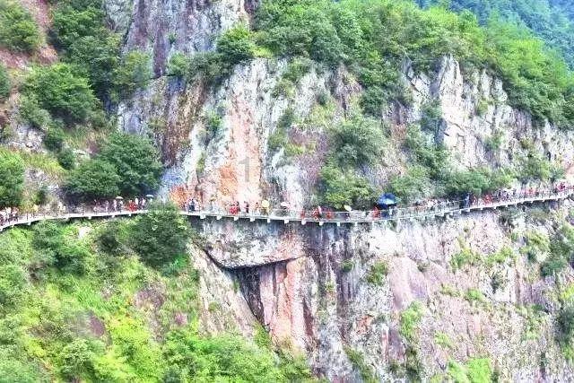 新能源汽车存在的突出问题是什么？有办法解决吗？游戏画面